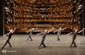 Na scenie pięknego, jedenastoletniego, Four Seasons Centre for the Performing Arts. (fot. Jeff Chuang)